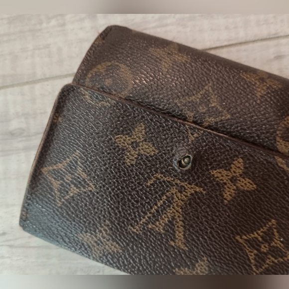 LOUIS VUITTON W Hook Wallet Monogram Beige Monogram Canvas Authentic - Picture 9 of 11